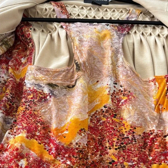 Chic Beige Jacket with Tie Belt - Picture 13 of 13